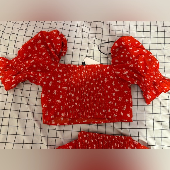 H&M Red Floral Two Piece Set - Picture 5 of 5